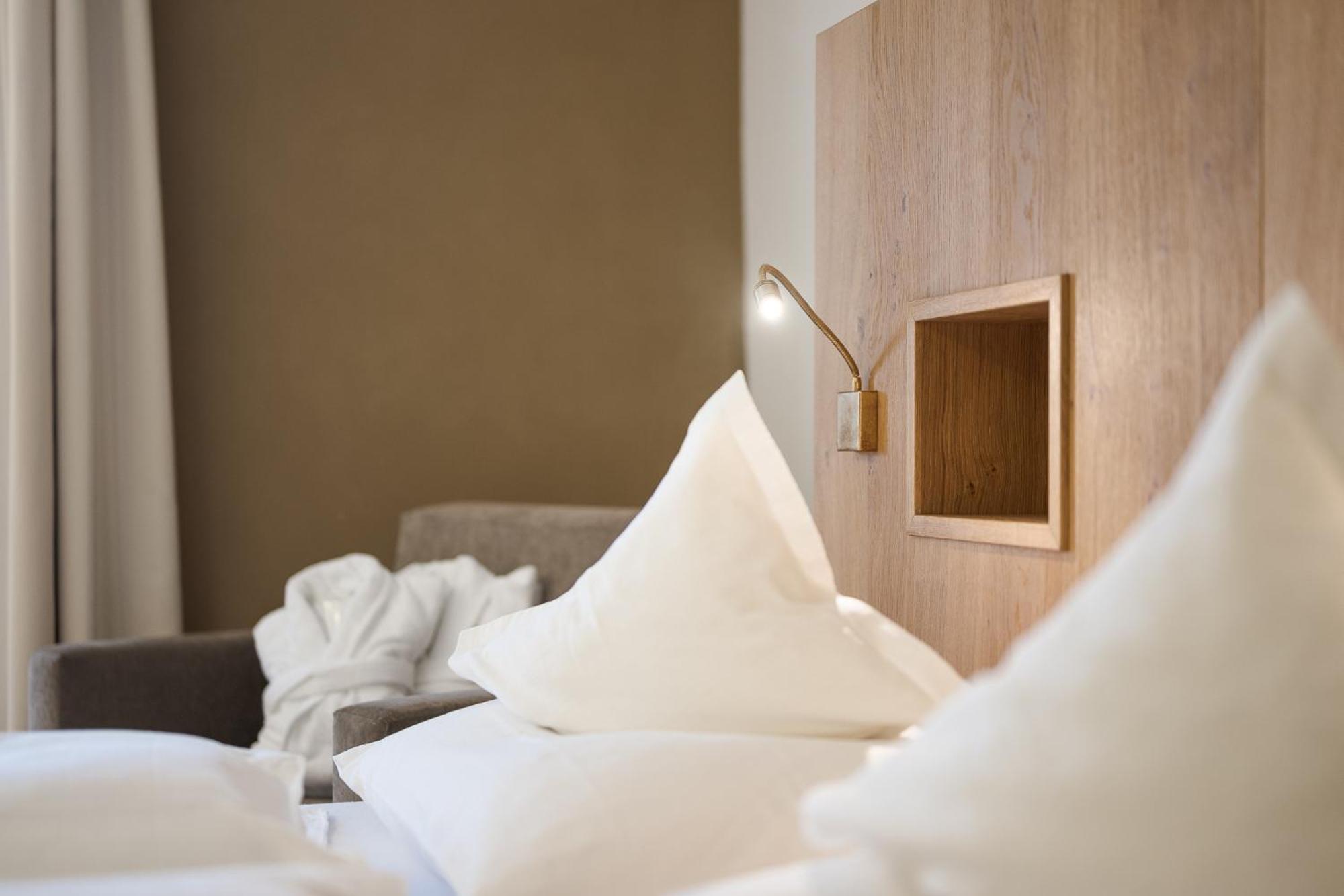 Hotel Madatsch Трафои Экстерьер фото